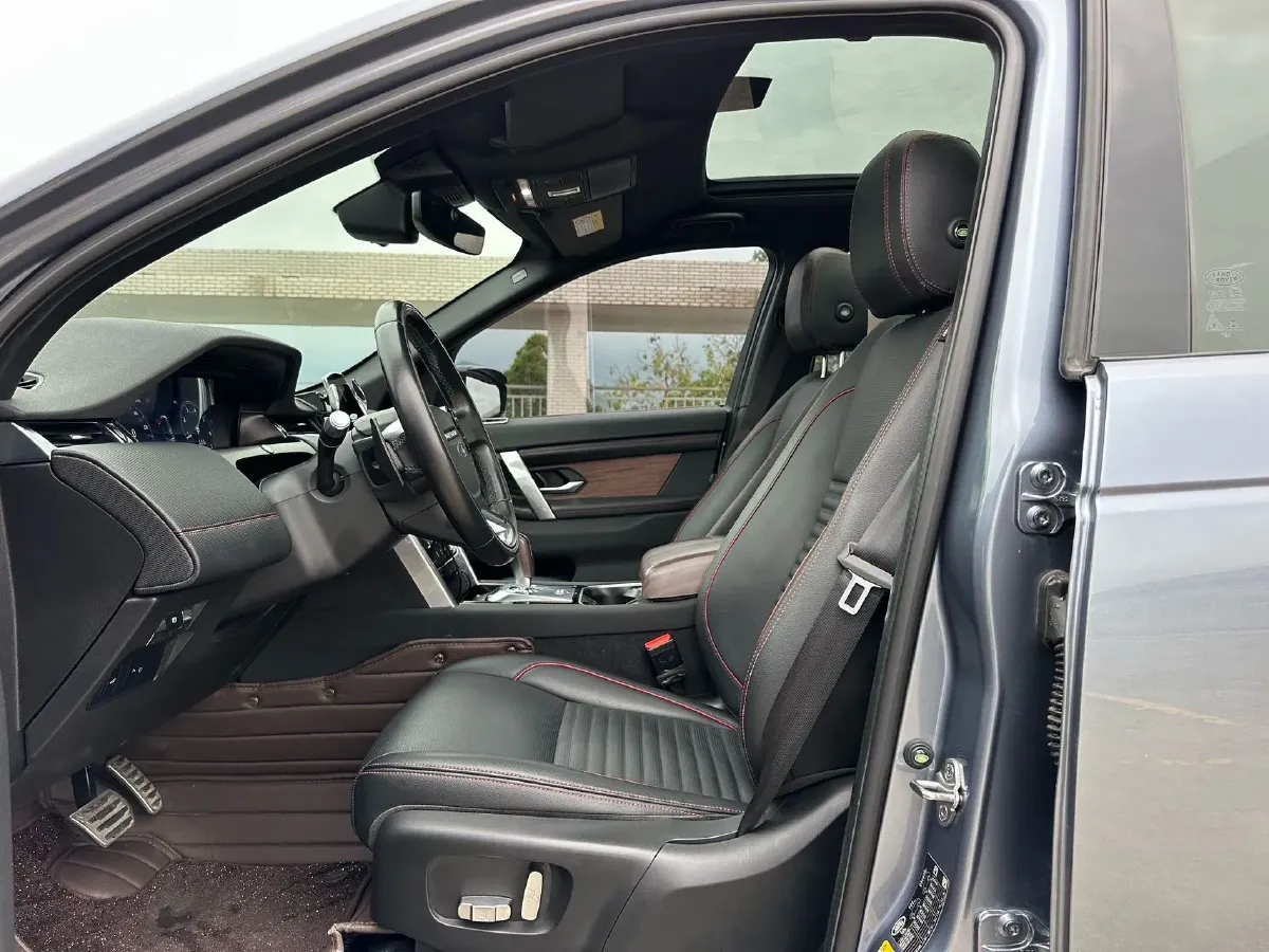 2020 Land Rover Discovery Sport 2.0T 249HP L4 9AT,autocango,china used car exporter,china ev exporter,chinese used car exporter,chinese used ev exporter