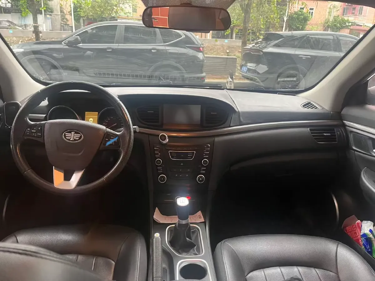 2016 Bestune B50 1.6L 109HP L4 5MT,autocango,china used car exporter,china ev exporter,chinese used car exporter,chinese used ev exporter