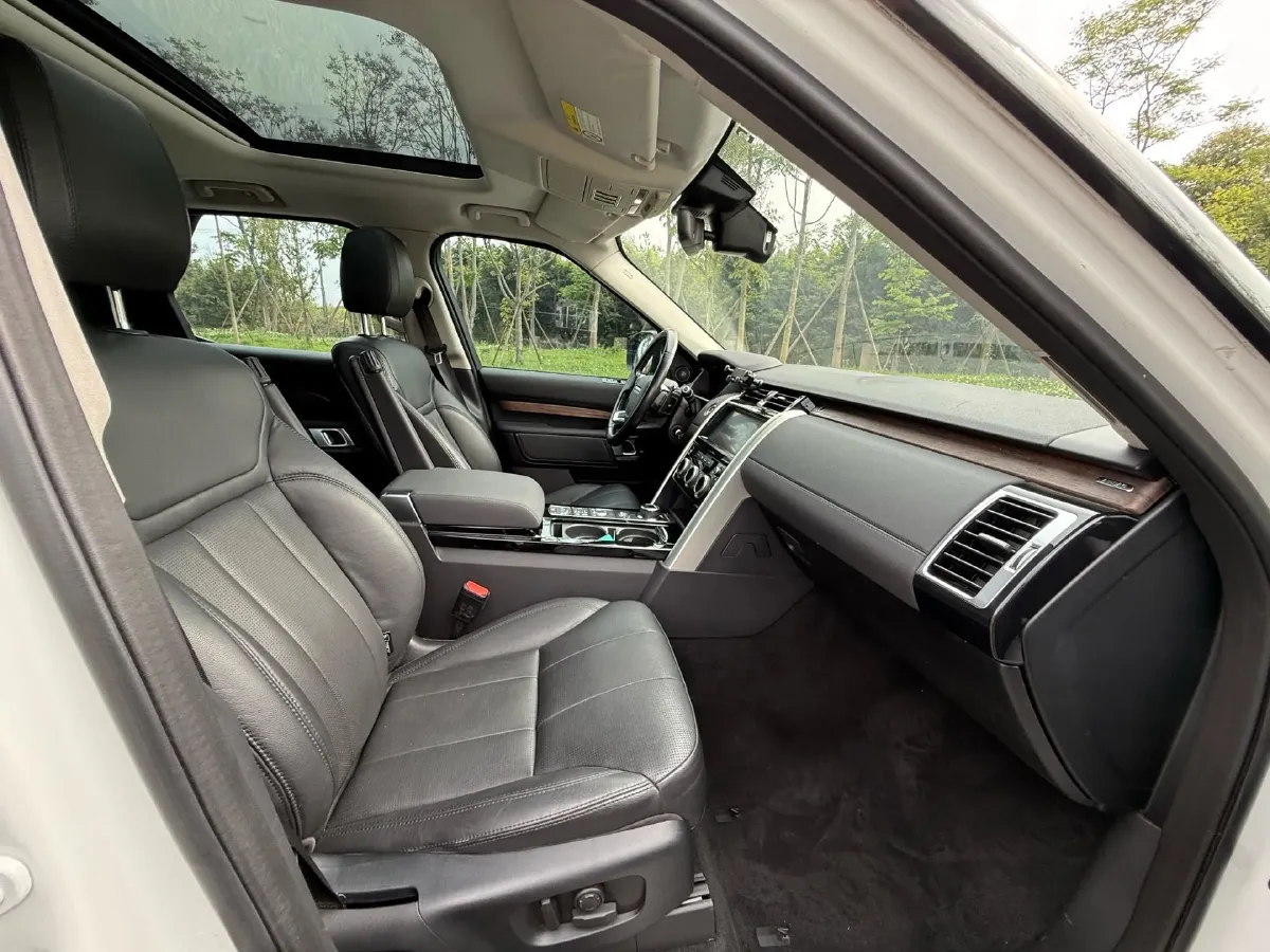 2018 Land Rover Discovery 3.0T 340HP V6 8AT,autocango,china used car exporter,china ev exporter,chinese used car exporter,chinese used ev exporter