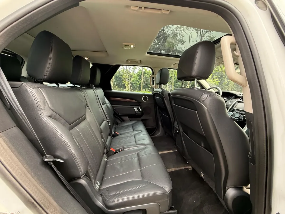 2018 Land Rover Discovery 3.0T 340HP V6 8AT,autocango,china used car exporter,china ev exporter,chinese used car exporter,chinese used ev exporter