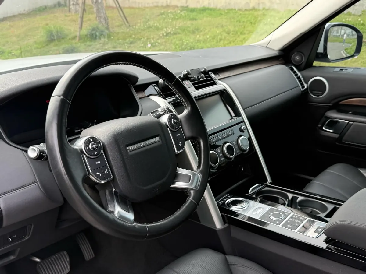 2018 Land Rover Discovery 3.0T 340HP V6 8AT,autocango,china used car exporter,china ev exporter,chinese used car exporter,chinese used ev exporter