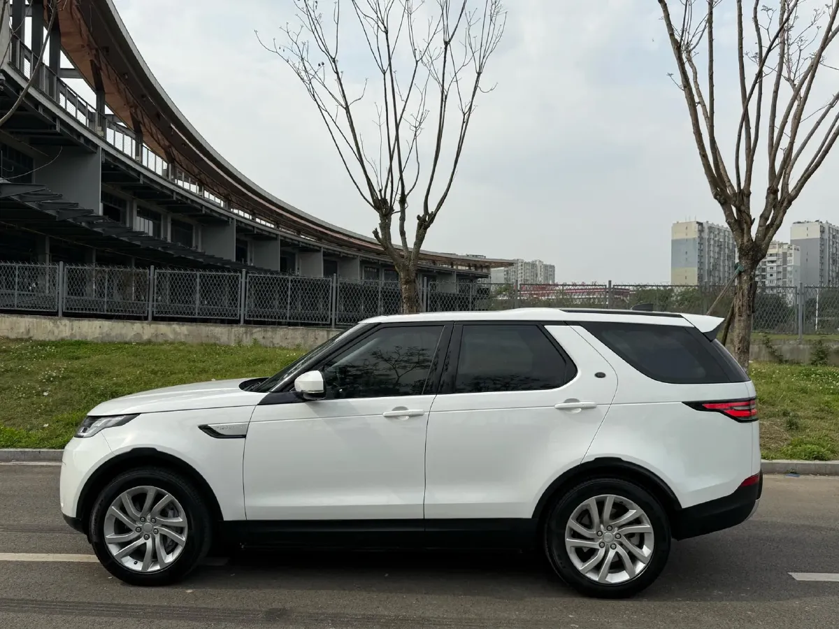 2018 Land Rover Discovery 3.0T 340HP V6 8AT,autocango,china used car exporter,china ev exporter,chinese used car exporter,chinese used ev exporter
