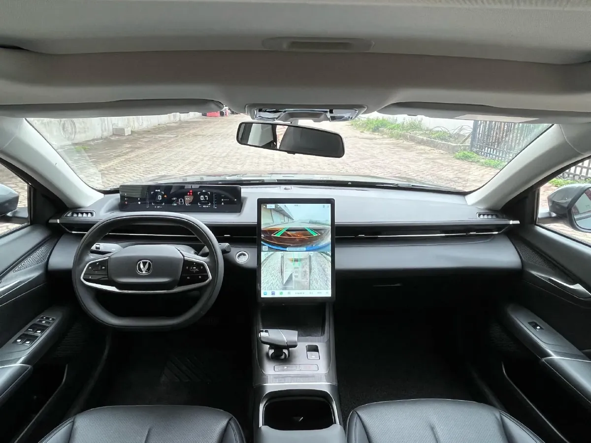 2023 ChangAn Lamore 1.5T 170HP L4 7DCT,autocango,china used car exporter,china ev exporter,chinese used car exporter,chinese used ev exporter