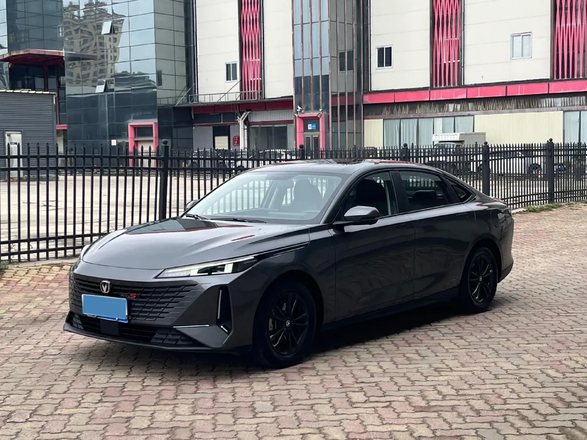 2023 ChangAn Lamore 1.5T 170HP L4 7DCT,autocango,china used car exporter,china ev exporter,chinese used car exporter,chinese used ev exporter