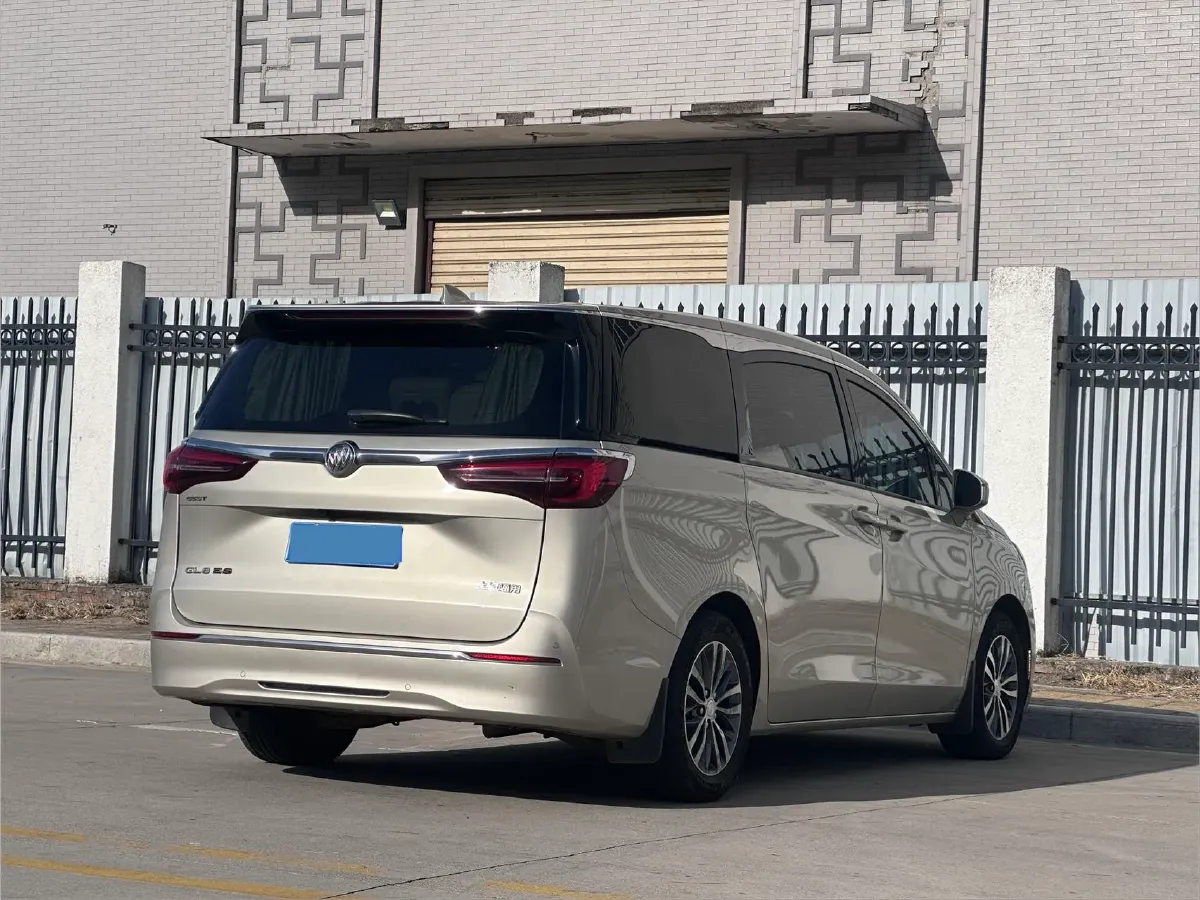 2021 Buick GL8 2.0T 237HP L4 9AT,autocango,china used car exporter,china ev exporter,chinese used car exporter,chinese used ev exporter