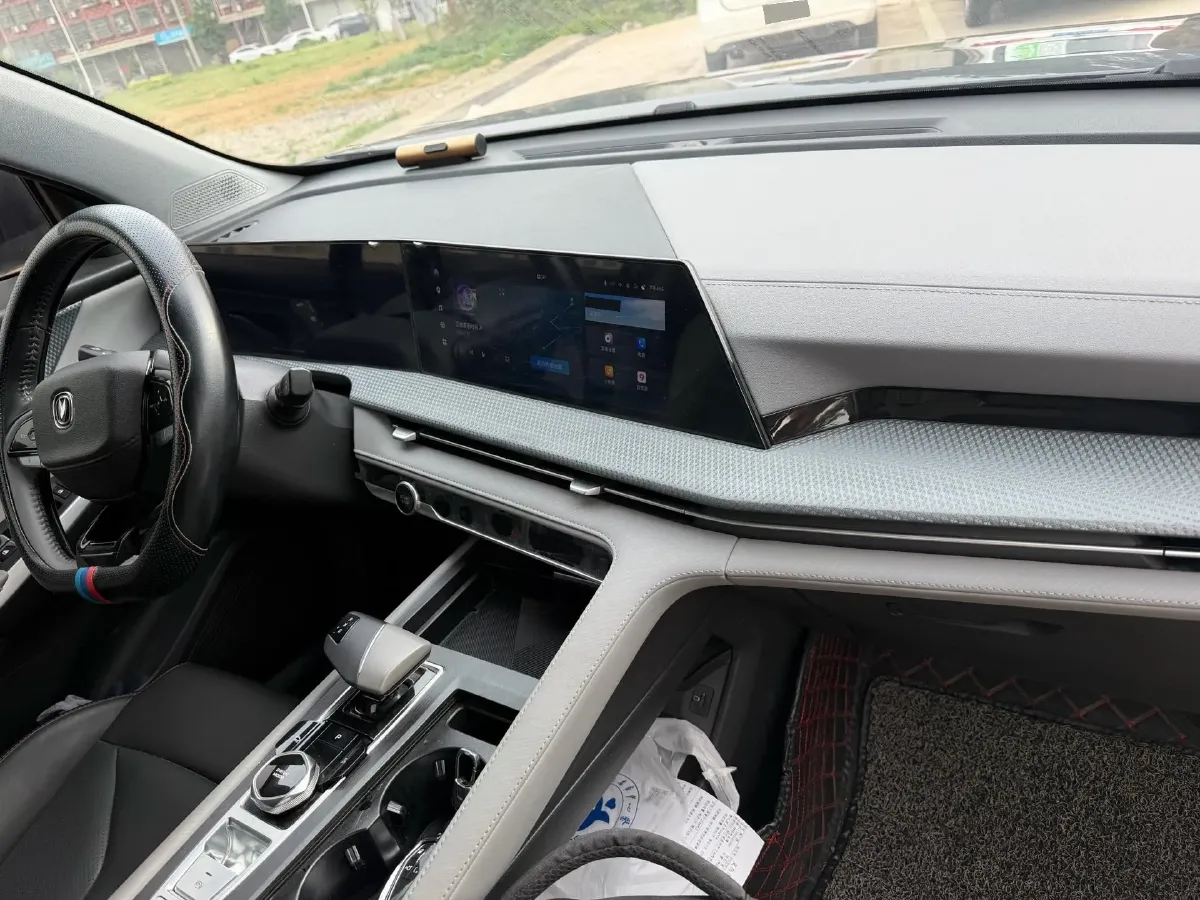 2023 ChangAn CS75 Plus 1.5T 188HP L4 8AT,autocango,china used car exporter,china ev exporter,chinese used car exporter,chinese used ev exporter