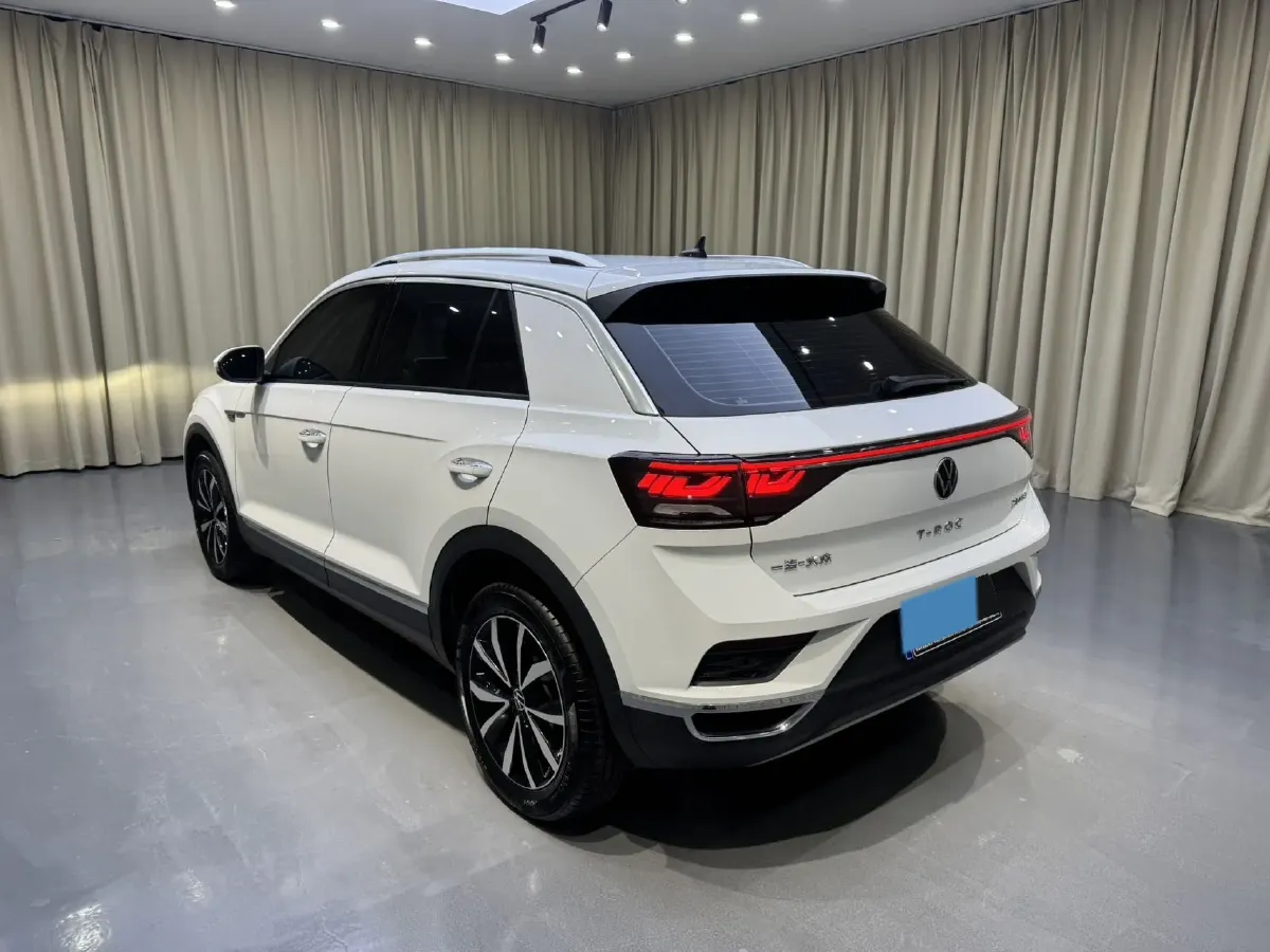 2023 Volkswagen T-Roc 1.4T 150HP L4 7DCT,autocango,china used car exporter,china ev exporter,chinese used car exporter,chinese used ev exporter