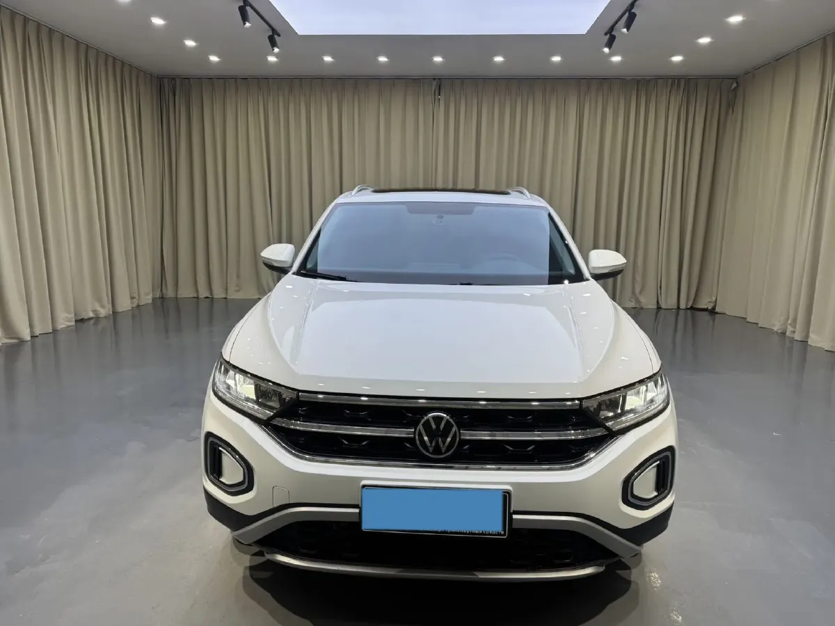 2023 Volkswagen T-Roc 1.4T 150HP L4 7DCT,autocango,china used car exporter,china ev exporter,chinese used car exporter,chinese used ev exporter