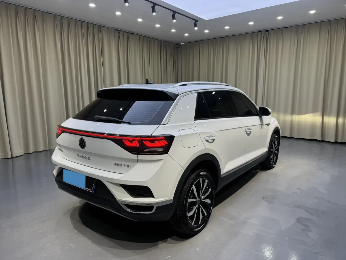 2023 Volkswagen T-Roc 1.4T 150HP L4 7DCT,autocango,china used car exporter,china ev exporter,chinese used car exporter,chinese used ev exporter