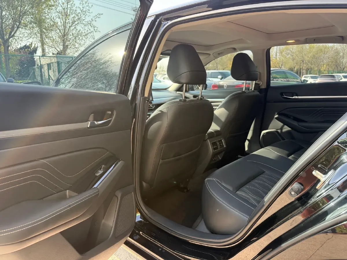 2022 Nissan Teana 2.0L 156HP L4 CVT,autocango,china used car exporter,china ev exporter,chinese used car exporter,chinese used ev exporter