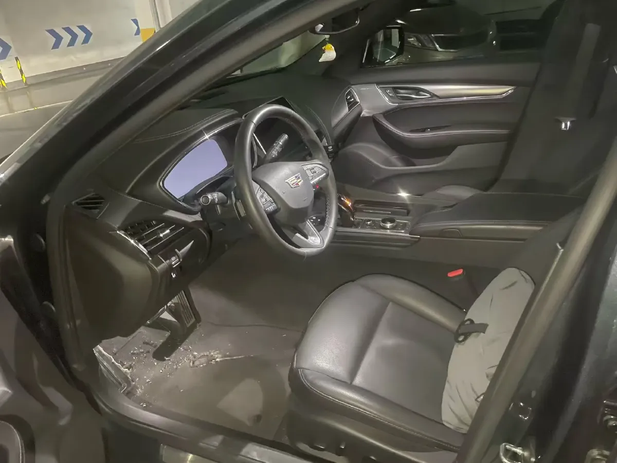 2022 Cadillac CT5 2.0T 237HP L4 10AT,autocango,china used car exporter,china ev exporter,chinese used car exporter,chinese used ev exporter