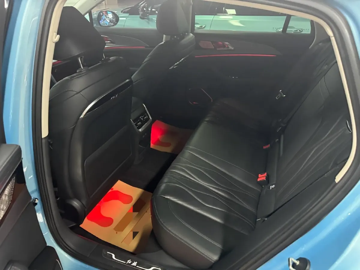 2023 HongQi H5 2.0T 224HP L4 8AT,autocango,china used car exporter,china ev exporter,chinese used car exporter,chinese used ev exporter