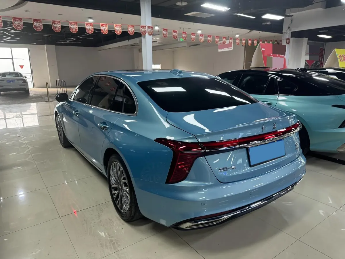 2023 HongQi H5 2.0T 224HP L4 8AT,autocango,china used car exporter,china ev exporter,chinese used car exporter,chinese used ev exporter
