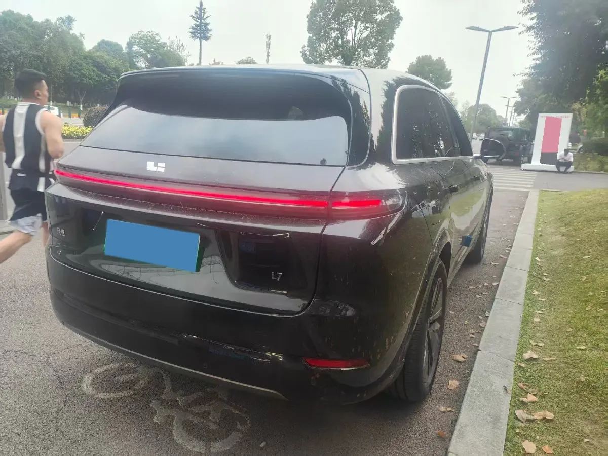 2024 Li L7 Range Extended 154HP REEV 42.8KWH,autocango,china used car exporter,china ev exporter,chinese used car exporter,chinese used ev exporter