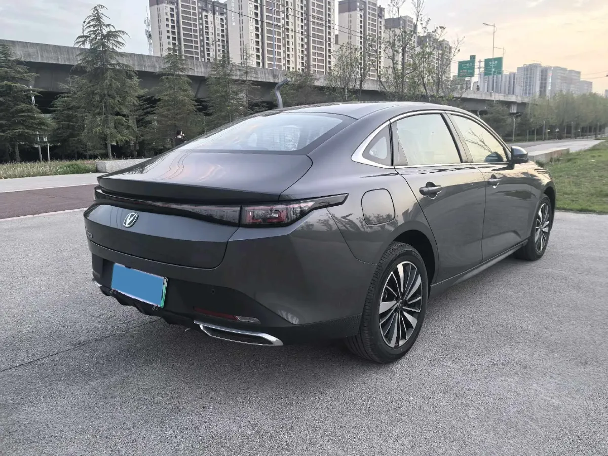 2025 ChangAn EadoPHEV 1.5L 98HP L4 E-CVT PHEV,autocango,china used car exporter,china ev exporter,chinese used car exporter,chinese used ev exporter