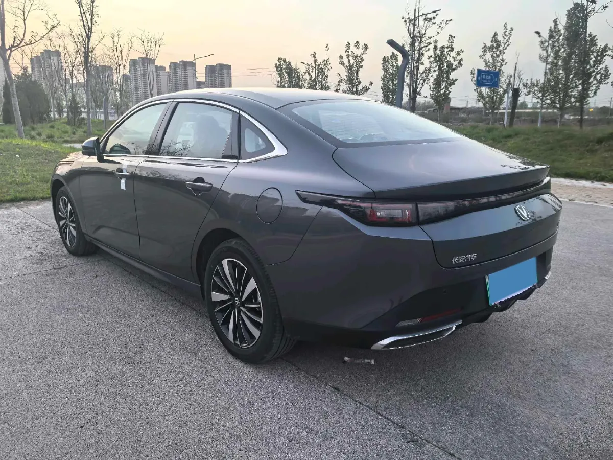 2025 ChangAn EadoPHEV 1.5L 98HP L4 E-CVT PHEV,autocango,china used car exporter,china ev exporter,chinese used car exporter,chinese used ev exporter