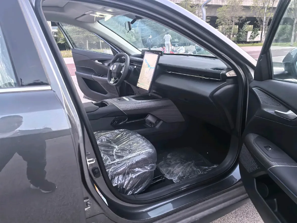 2025 ChangAn EadoPHEV 1.5L 98HP L4 E-CVT PHEV,autocango,china used car exporter,china ev exporter,chinese used car exporter,chinese used ev exporter