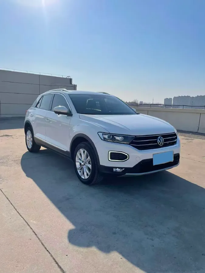 2022 Volkswagen T-Roc 1.4T 150HP L4 7DCT,autocango,china used car exporter,china ev exporter,chinese used car exporter,chinese used ev exporter
