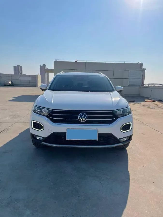 2022 Volkswagen T-Roc 1.4T 150HP L4 7DCT,autocango,china used car exporter,china ev exporter,chinese used car exporter,chinese used ev exporter