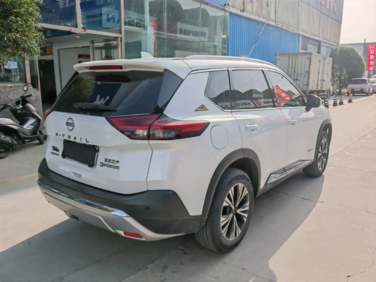 2023 Nissan X-Trail 1.5T 144HP L3 Hybrid,autocango,china used car exporter,china ev exporter,chinese used car exporter,chinese used ev exporter