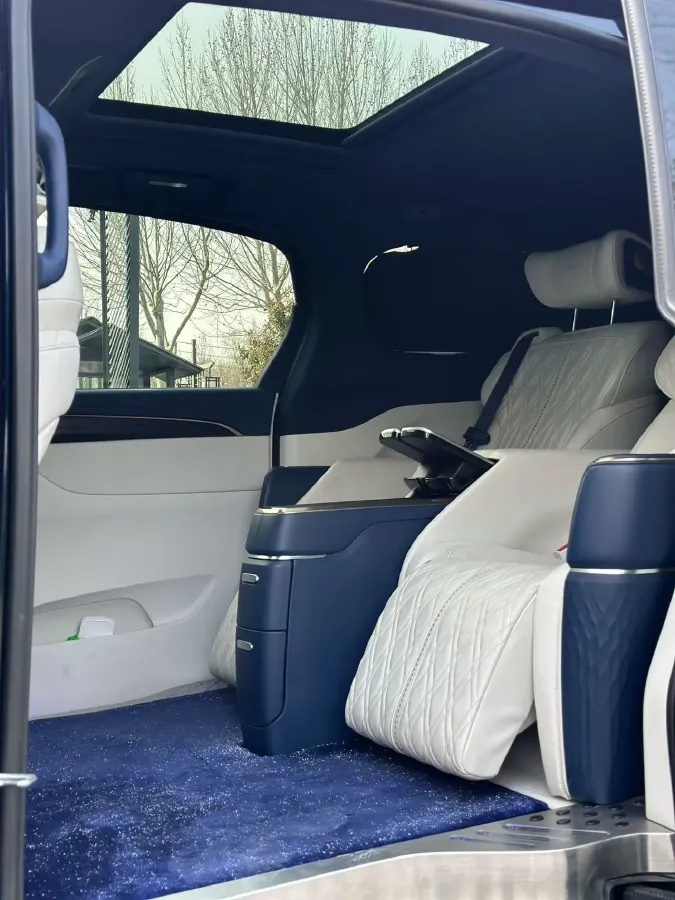 2020 Buick GL8 2.0T 237HP L4 9AT,autocango,china used car exporter,china ev exporter,chinese used car exporter,chinese used ev exporter