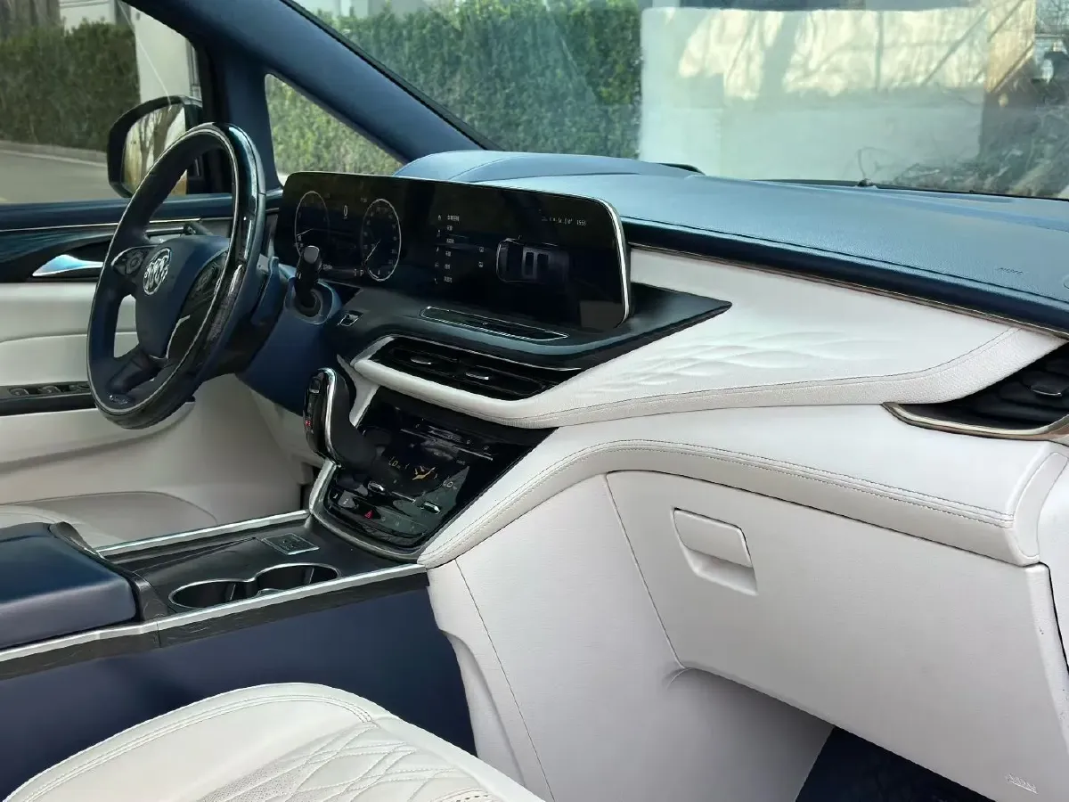 2020 Buick GL8 2.0T 237HP L4 9AT,autocango,china used car exporter,china ev exporter,chinese used car exporter,chinese used ev exporter