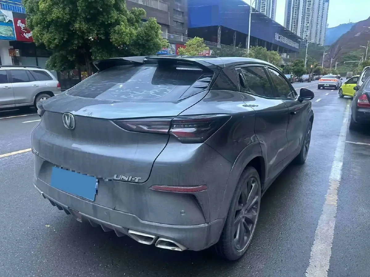 2020 ChangAn UNI-T 1.5T 180HP L4 7DCT,autocango,china used car exporter,china ev exporter,chinese used car exporter,chinese used ev exporter