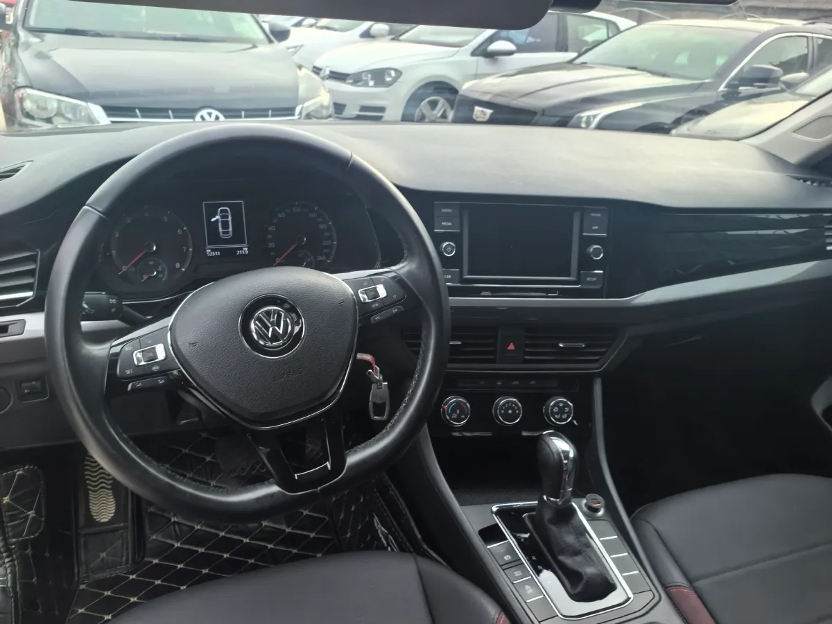 2020 Volkswagen Bora 1.5L 113HP L4 6AT,autocango,china used car exporter,china ev exporter,chinese used car exporter,chinese used ev exporter