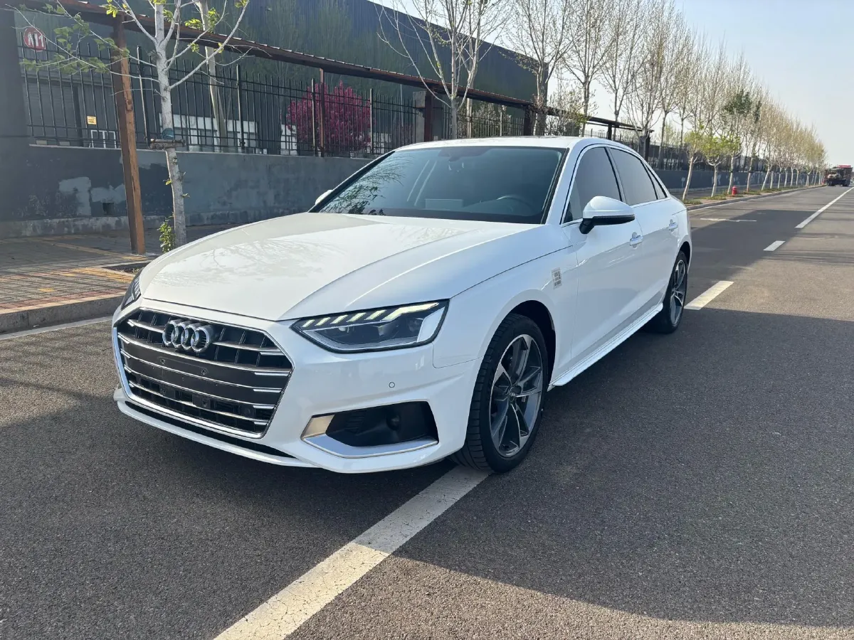 2020 Audi A4L 2.0T 190HP L4 7DCT,autocango,china used car exporter,china ev exporter,chinese used car exporter,chinese used ev exporter
