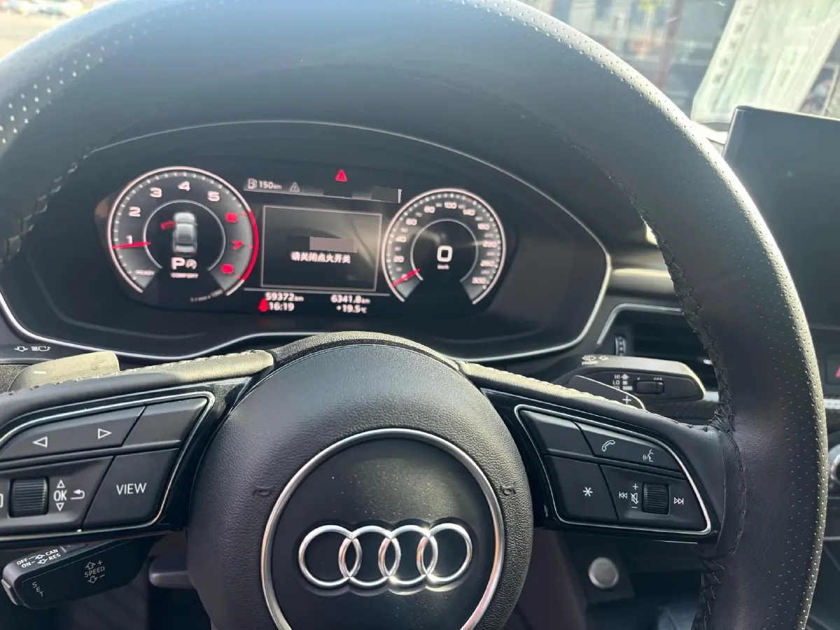 2020 Audi A4L 2.0T 190HP L4 7DCT,autocango,china used car exporter,china ev exporter,chinese used car exporter,chinese used ev exporter