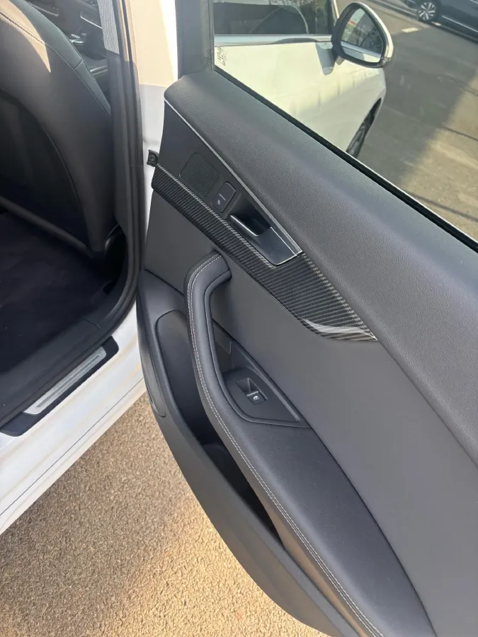 2020 Audi A4L 2.0T 190HP L4 7DCT,autocango,china used car exporter,china ev exporter,chinese used car exporter,chinese used ev exporter