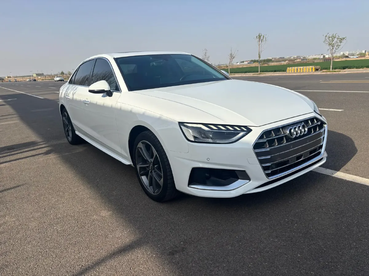 2020 Audi A4L 2.0T 190HP L4 7DCT,autocango,china used car exporter,china ev exporter,chinese used car exporter,chinese used ev exporter