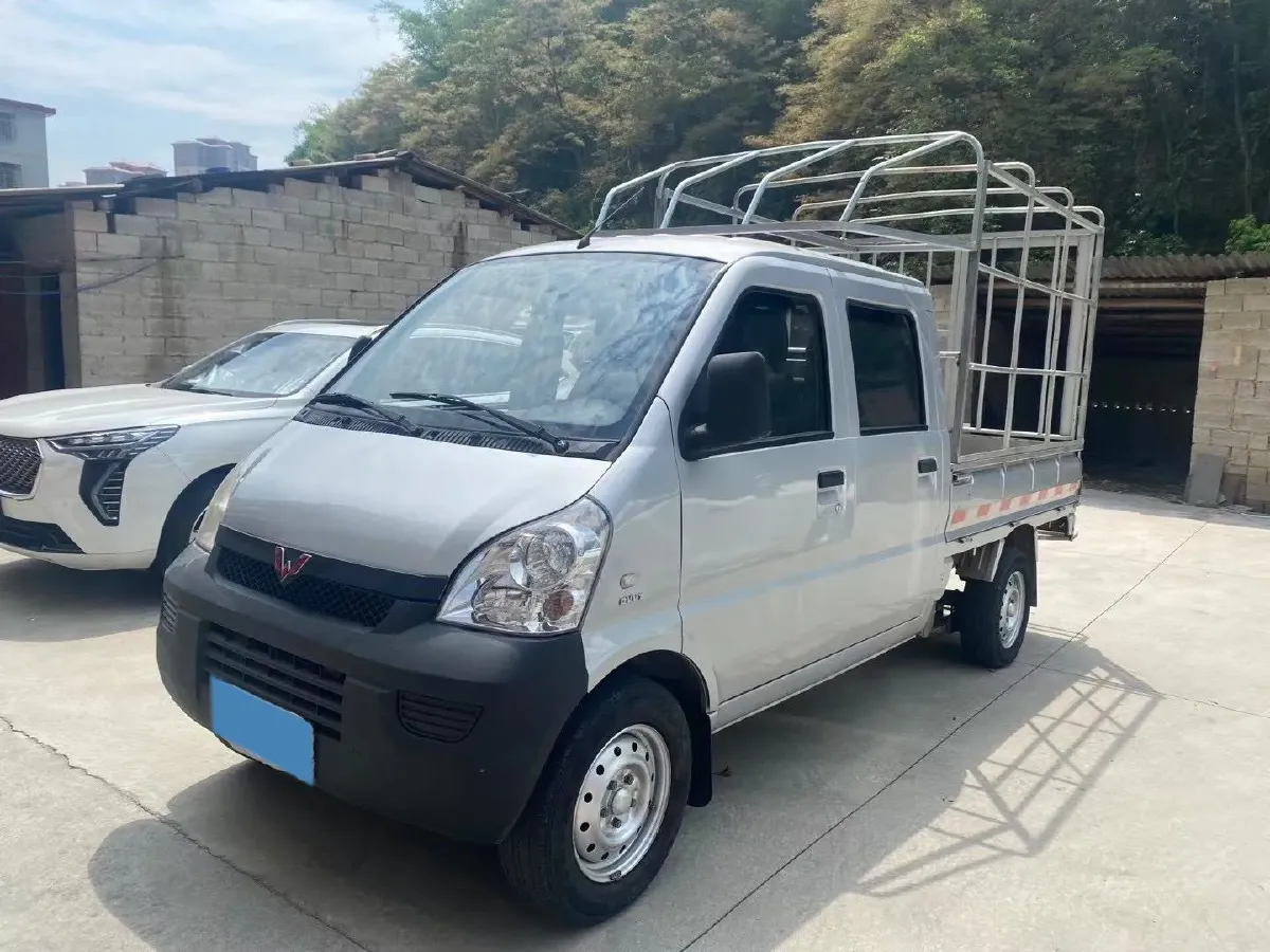 2015 Dongfeng DongFeng Pickup 2.4T 82HP L4 5MT,autocango,china used car exporter,china ev exporter,chinese used car exporter,chinese used ev exporter