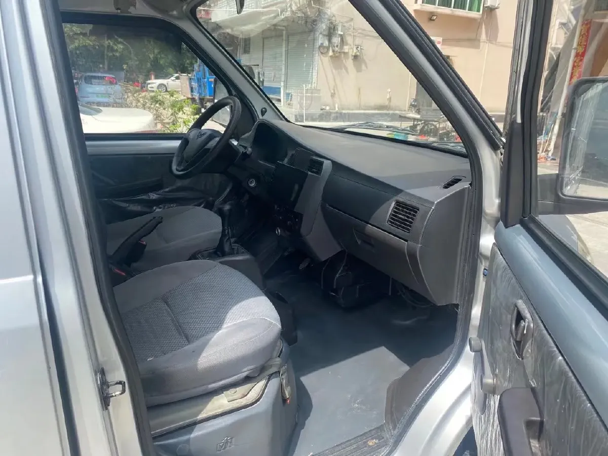 2015 Dongfeng DongFeng Pickup 2.4T 82HP L4 5MT,autocango,china used car exporter,china ev exporter,chinese used car exporter,chinese used ev exporter