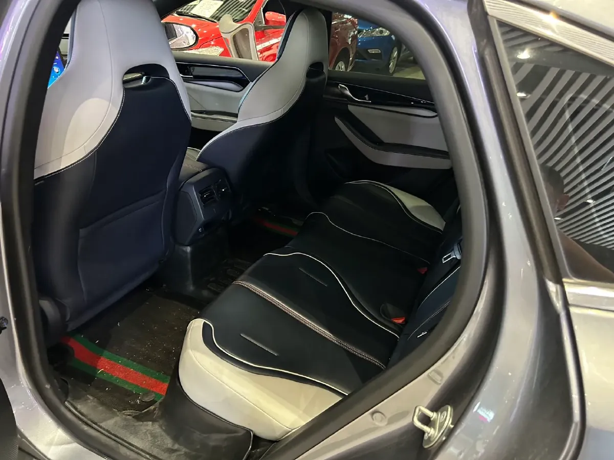 2021 Haval F7 1.5T 169HP L4 7DCT,autocango,china used car exporter,china ev exporter,chinese used car exporter,chinese used ev exporter