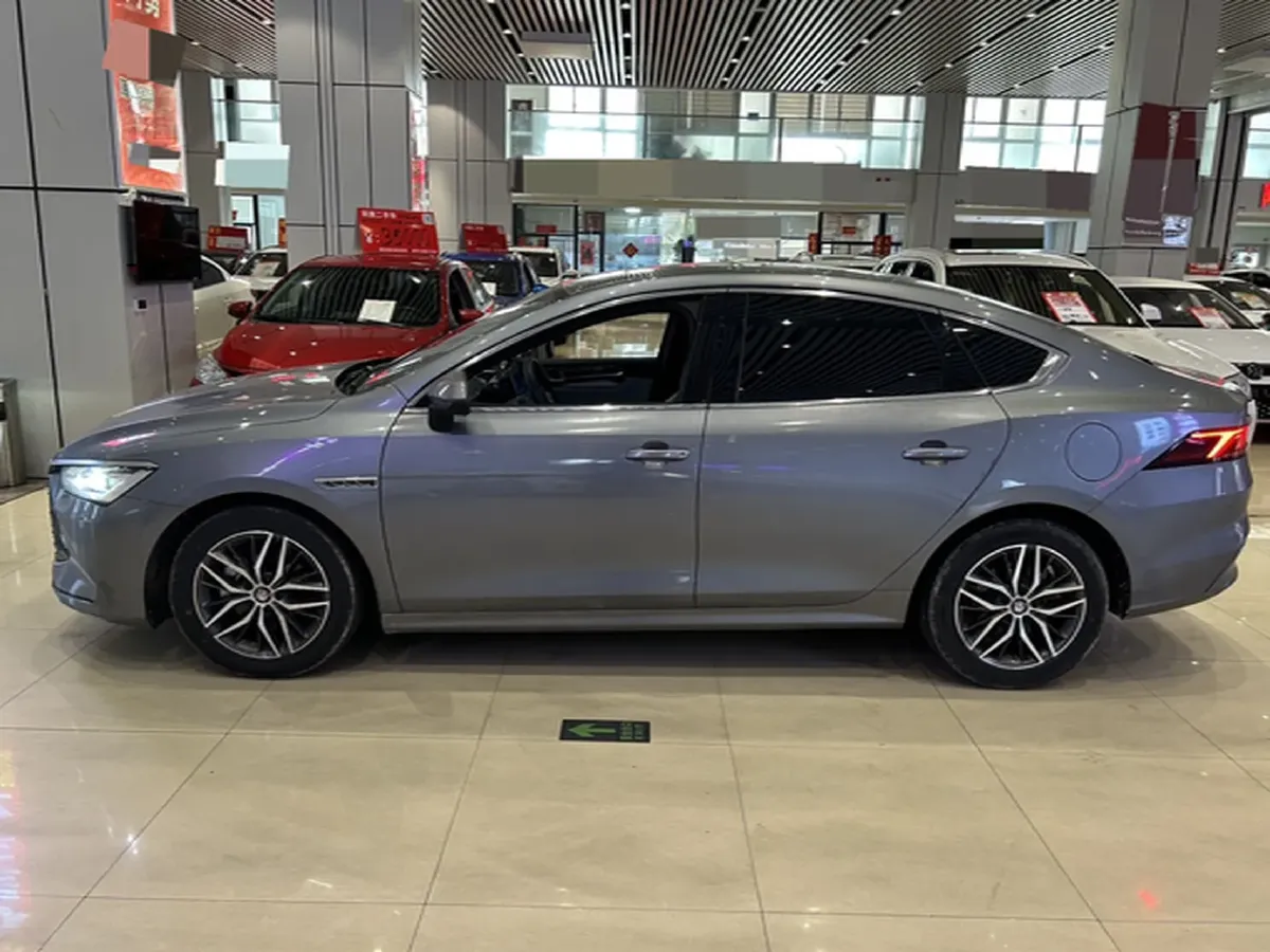 2021 Haval F7 1.5T 169HP L4 7DCT,autocango,china used car exporter,china ev exporter,chinese used car exporter,chinese used ev exporter