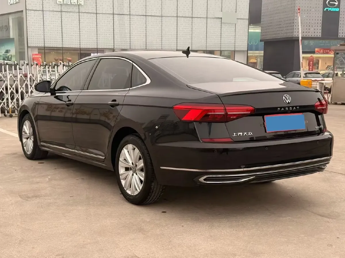 2020 Volkswagen Passat 2.0T 186HP L4 7DCT,autocango,china used car exporter,china ev exporter,chinese used car exporter,chinese used ev exporter