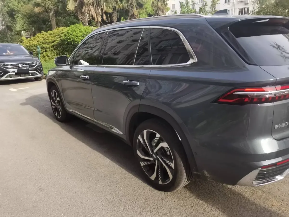 2021 Geely Monjaro 2.0T 218HP L4 7DCT,autocango,china used car exporter,china ev exporter,chinese used car exporter,chinese used ev exporter