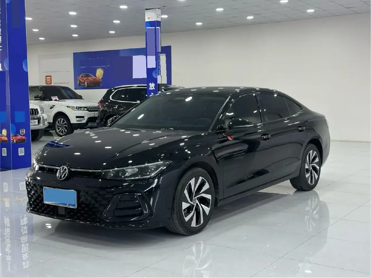 2025 Volkswagen Passat 2.0T 220HP L4 7DCT,autocango,china used car exporter,china ev exporter,chinese used car exporter,chinese used ev exporter