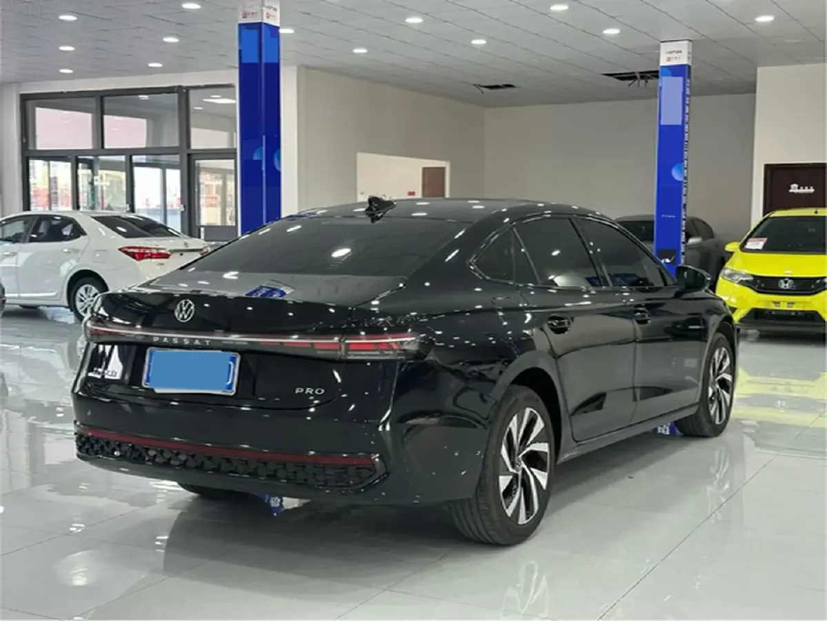 2025 Volkswagen Passat 2.0T 220HP L4 7DCT,autocango,china used car exporter,china ev exporter,chinese used car exporter,chinese used ev exporter