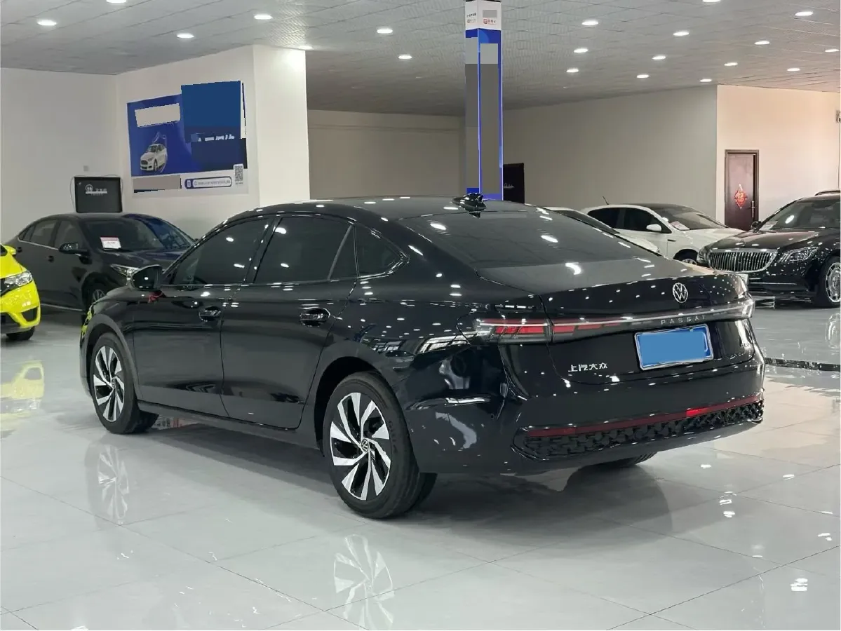 2025 Volkswagen Passat 2.0T 220HP L4 7DCT,autocango,china used car exporter,china ev exporter,chinese used car exporter,chinese used ev exporter