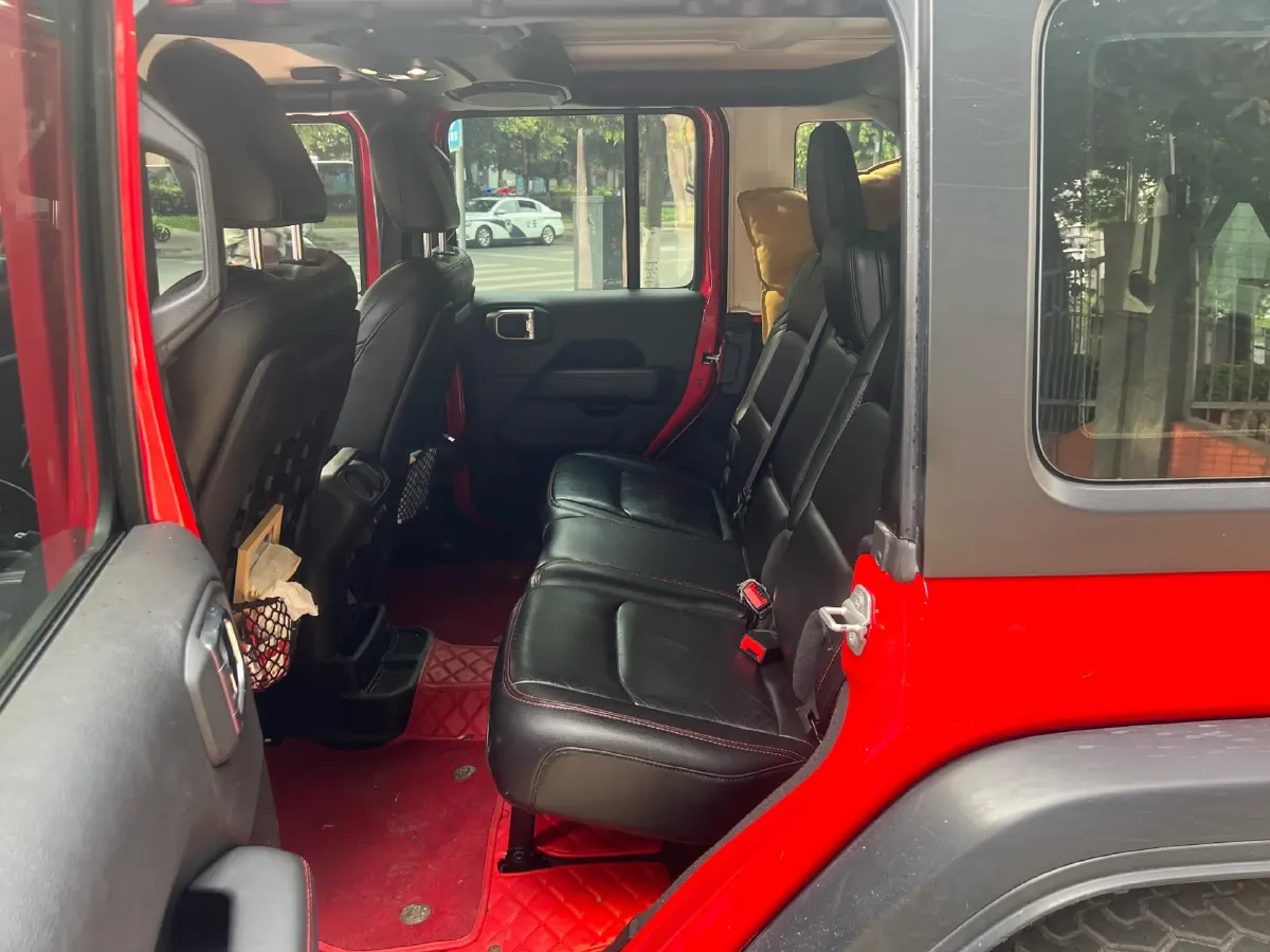 2019 Jeep Wrangler 2.0T 266HP L4 8AT,autocango,china used car exporter,china ev exporter,chinese used car exporter,chinese used ev exporter