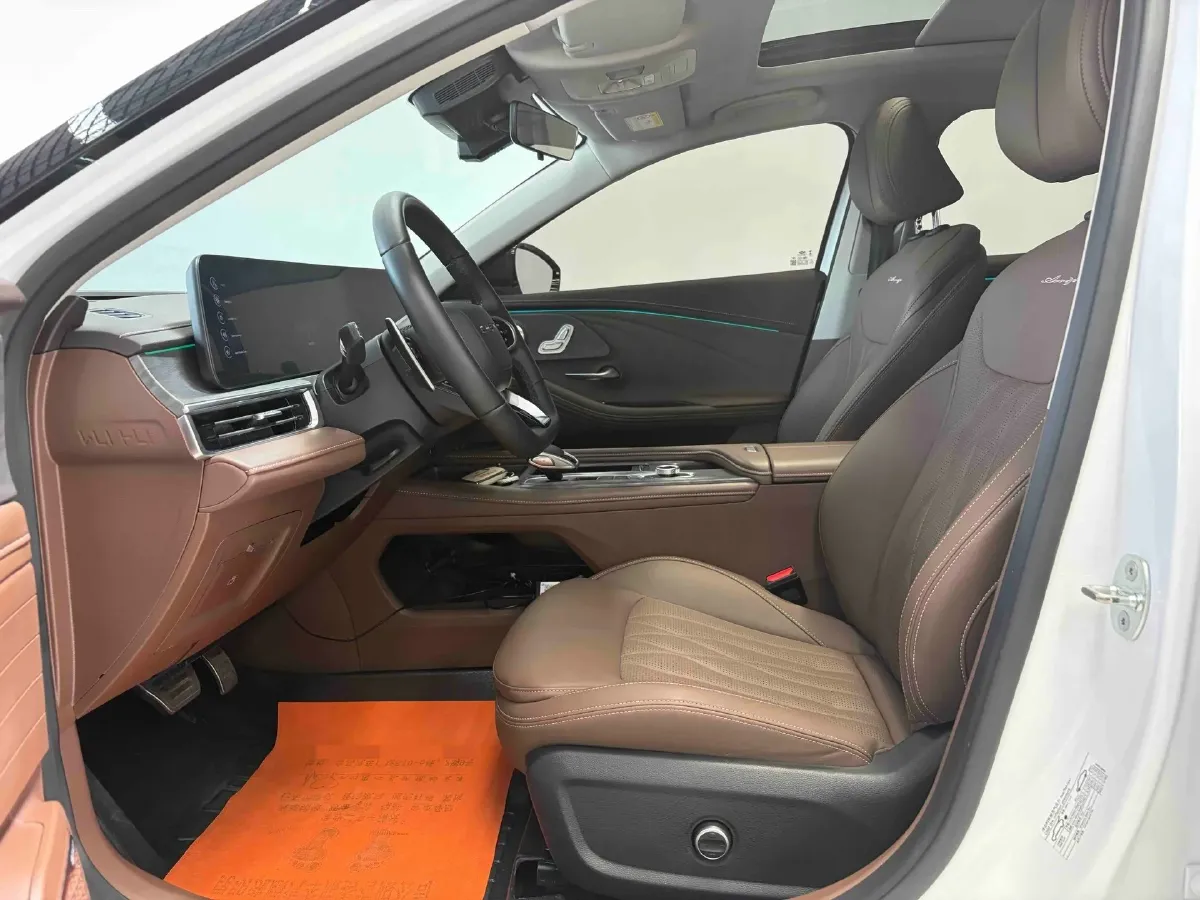 2023 Chery Arrizo 8 2.0T 254HP L4 7DCT,autocango,china used car exporter,china ev exporter,chinese used car exporter,chinese used ev exporter