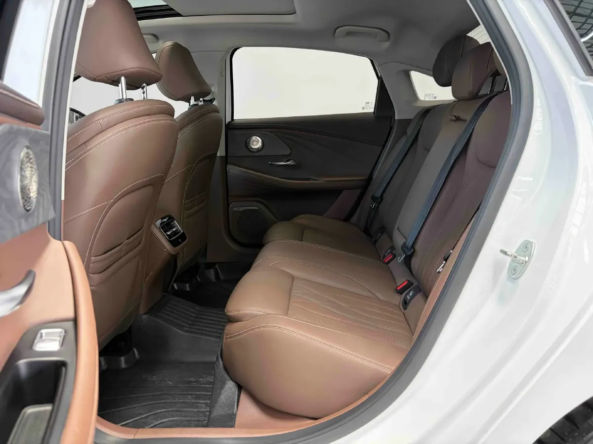 2023 Chery Arrizo 8 2.0T 254HP L4 7DCT,autocango,china used car exporter,china ev exporter,chinese used car exporter,chinese used ev exporter