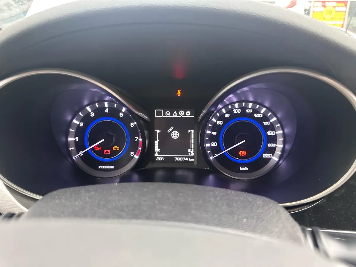 2019 ChangAn Eado 1.6L 128HP L4 5MT,autocango,china used car exporter,china ev exporter,chinese used car exporter,chinese used ev exporter