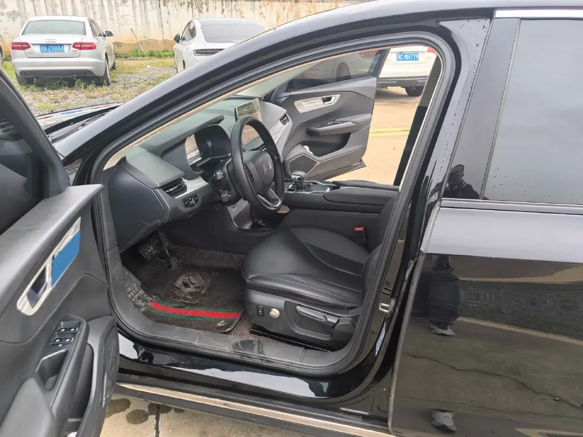 2023 HongQi E-QM5 BEV 82KWH,autocango,china used car exporter,china ev exporter,chinese used car exporter,chinese used ev exporter