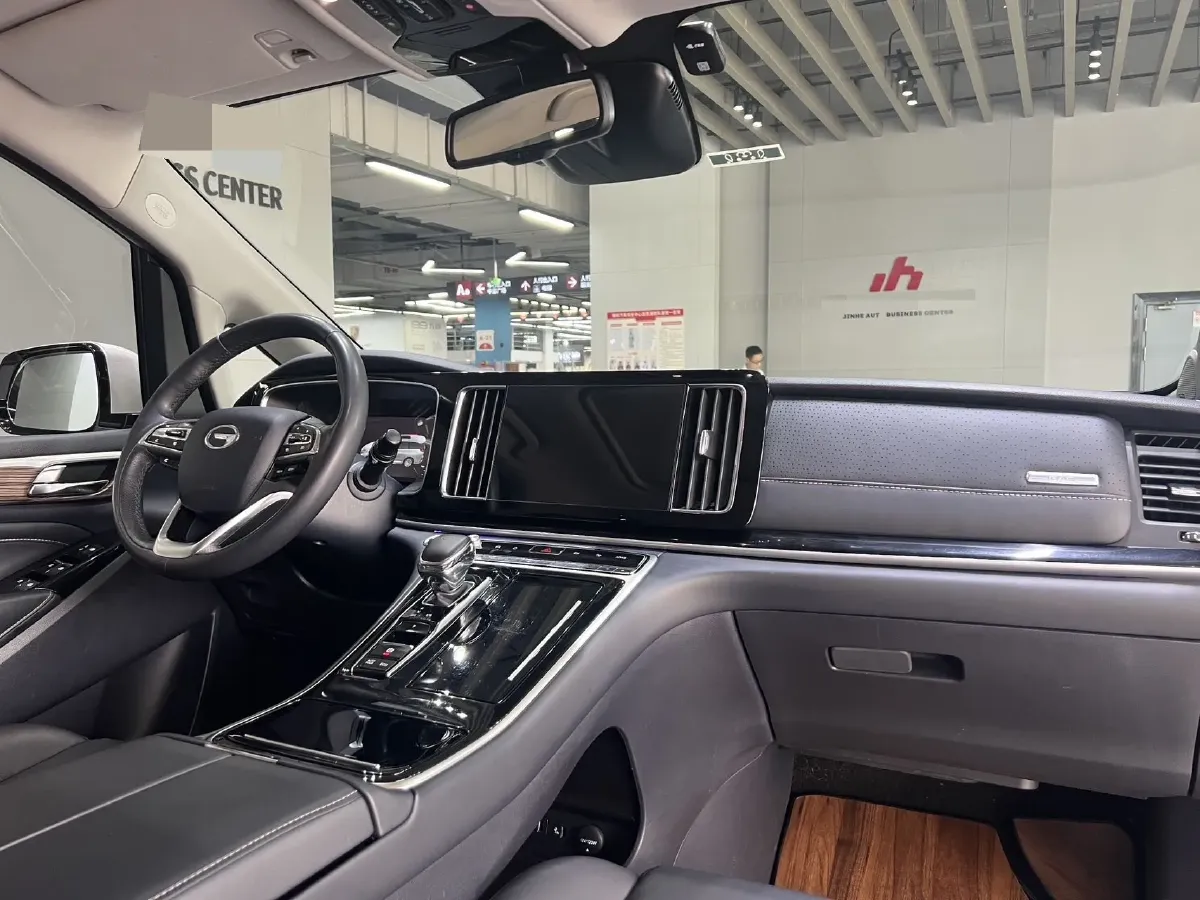 2021 GAC Trumpchi M8 2.0T 252HP L4 8AT,autocango,china used car exporter,china ev exporter,chinese used car exporter,chinese used ev exporter