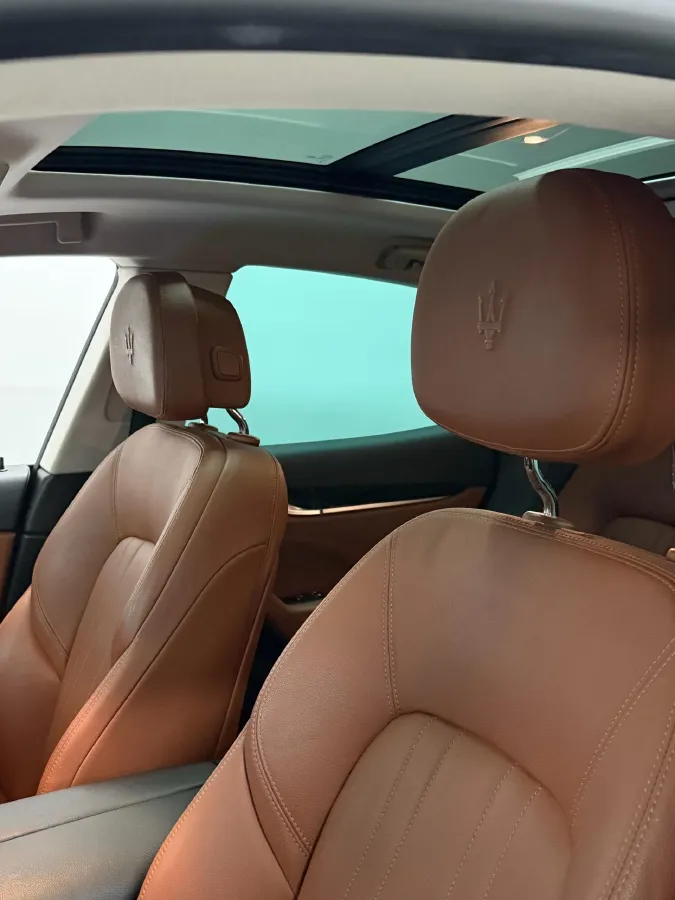 2019 Maserati Levante 3.0T 350HP V6 8AT,autocango,china used car exporter,china ev exporter,chinese used car exporter,chinese used ev exporter