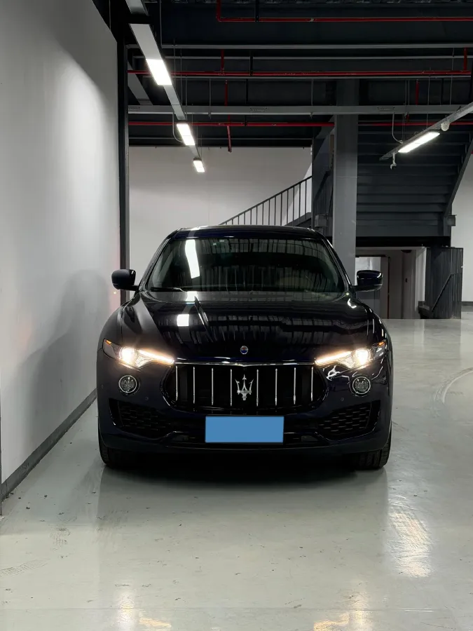 2019 Maserati Levante 3.0T 350HP V6 8AT,autocango,china used car exporter,china ev exporter,chinese used car exporter,chinese used ev exporter