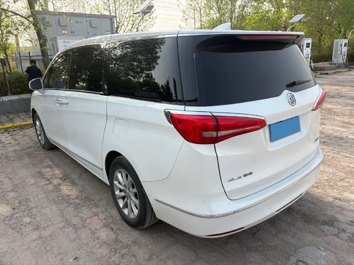 2018 Buick GL8 2.0T 260HP L4 6AT,autocango,china used car exporter,china ev exporter,chinese used car exporter,chinese used ev exporter